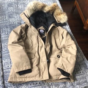 Canada Goose Women’s Montebello Parka XS Tan